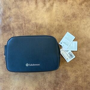 NWT Lululemon Everywhere Belt Bag Cactus Faux Leather Black Silver MetalHardware